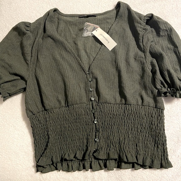 Nwt green blouse - Picture 1 of 4